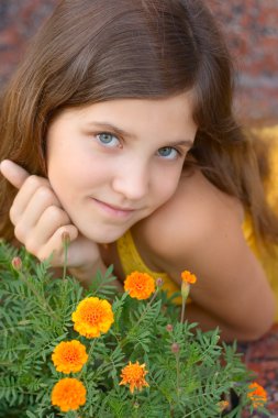 Portrait girl outdoor clipart