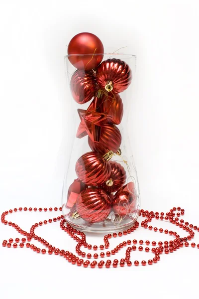 Vánoční koule v váza — Stock fotografie