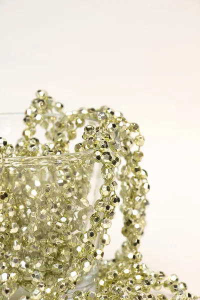 Perline di decorazione dorata in vetro — Foto Stock