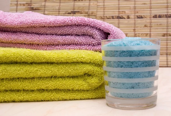 Bath Salt and Bath Towels — Stock Photo, Image