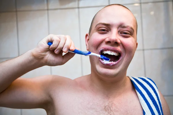 치아를 청소 — 스톡 사진