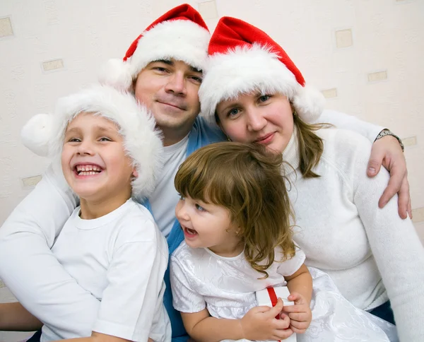 Boże Narodzenie szczęśliwą rodzinę — Zdjęcie stockowe