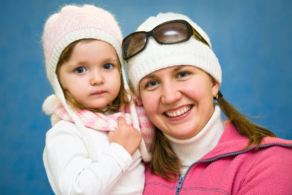 The beautiful woman with daughter — Stock Photo, Image