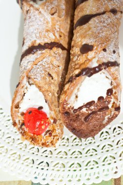 Cannoli