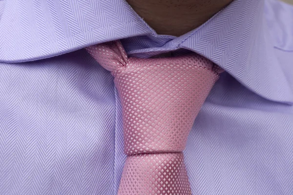 Краватка на футболці — стокове фото