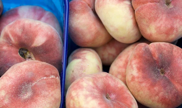 Tabacchiera peaches — Stock Photo, Image