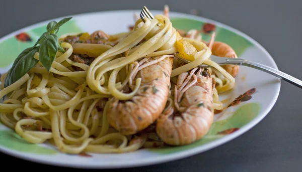 Spaghettis aux langoustines — Photo
