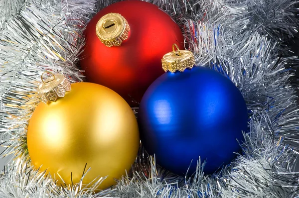 Barevné vánoční koule — Stock fotografie