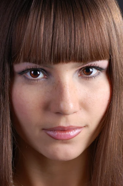 Porträtt av vacker brunett . — Stockfoto
