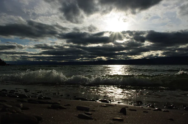 Baykal Gölü kıyısında — Stok fotoğraf