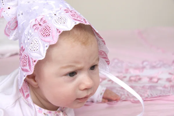 Sweet baby girl with bonnet — Stock Photo, Image