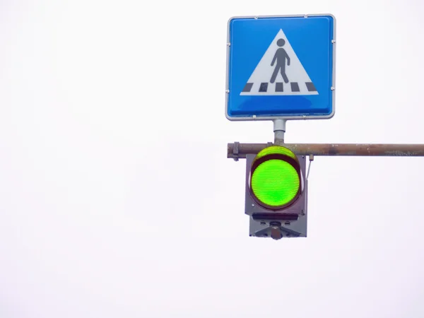 Go light at a pedestrian crossing — Stock Photo, Image