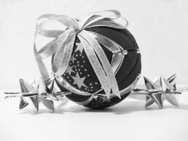 Чорно-біла різдвяна прикраса Стокове Фото