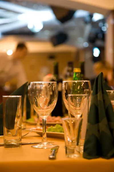 Mesa de jantar fino conjunto — Fotografia de Stock