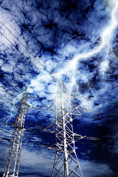 Lightning strike to power line pillar — Stock Photo, Image