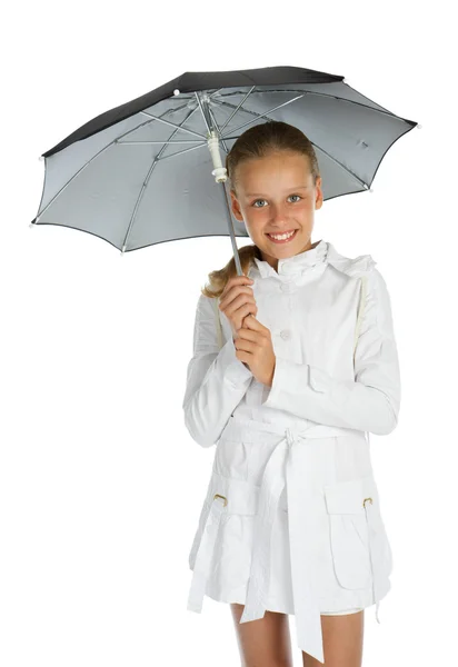 Девочка-подросток с зонтом — стоковое фото