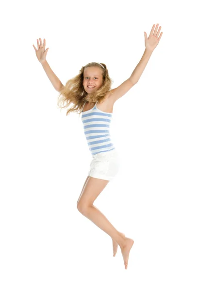 Pretty genç kız atlama ve eller yukarı — Stok fotoğraf