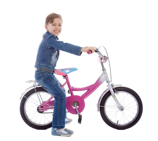 그녀의 자전거에 앉아 어린 소녀 — 스톡 사진
