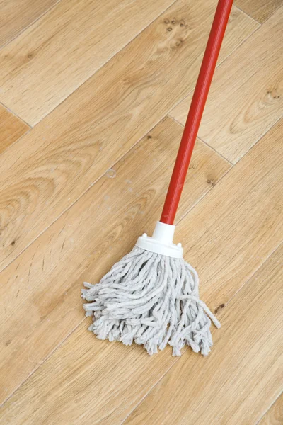 A red mop — Stock Photo, Image
