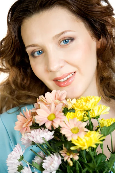 Retrato mujeres hermosas con flores —  Fotos de Stock