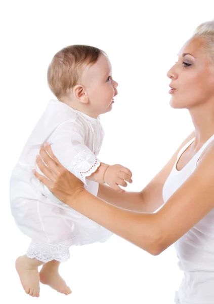 Ler kvinnor med sitt lilla barn — Stockfoto