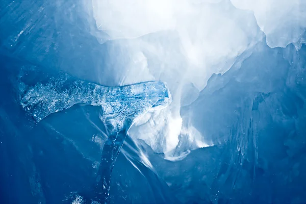 Caverna de gelo azul — Fotografia de Stock