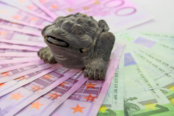 mutluluk Çin kurbağa