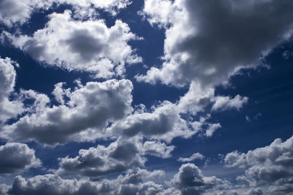Αφράτα σύννεφα — Φωτογραφία Αρχείου