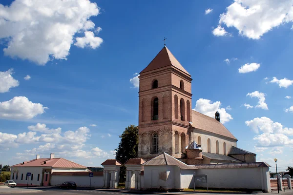 A falu katolikus templomát — 스톡 사진