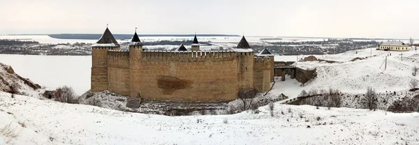 Zamek w krajobraz zimowy — Zdjęcie stockowe