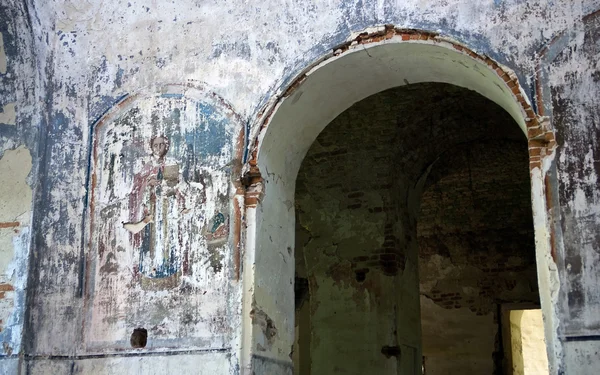 Arch och fresco — Stockfoto