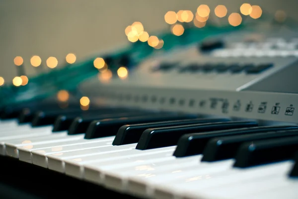 Klavír a jiskry — Stock fotografie