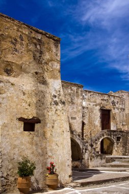 Antik Yunan Manastırı