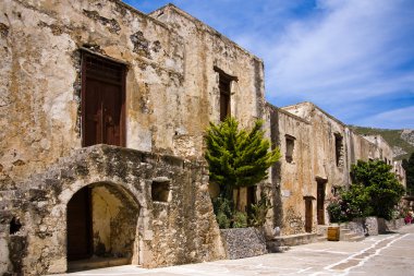 Antik Yunan Manastırı