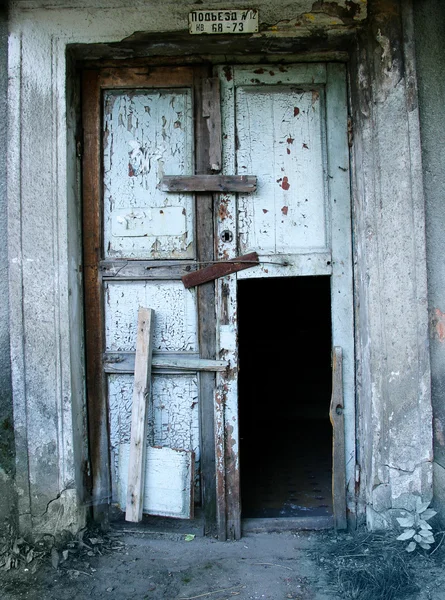 Entrance to the old house — Stock Photo, Image