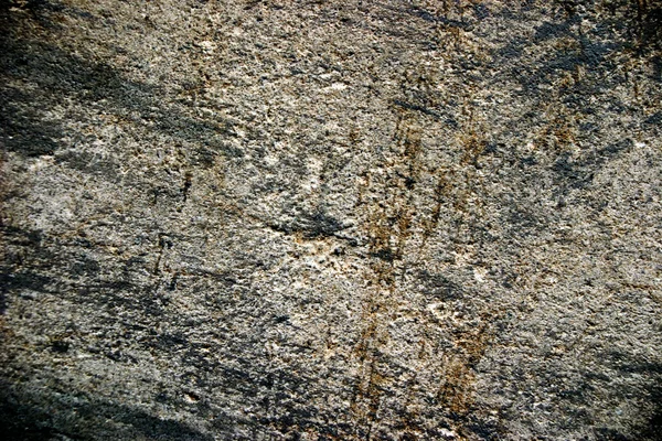 Расколотый гранжевый камень — стоковое фото