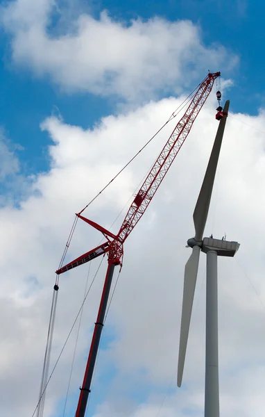 Wind turbine reparatie Rechtenvrije Stockfoto's