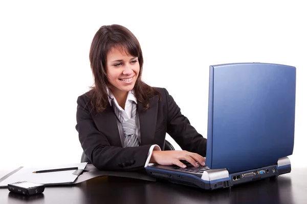Donna d'affari che lavora con il computer portatile — Foto Stock