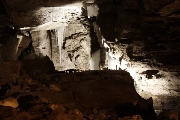Kungur πάγο σπηλιά στην περιοχή περμανάντ — Φωτογραφία Αρχείου