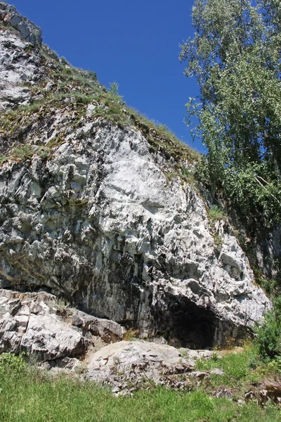川チュソヴァヤで美しい岩 — ストック写真