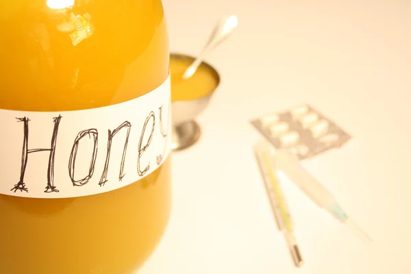 Honey vs drugs — Stock Photo, Image