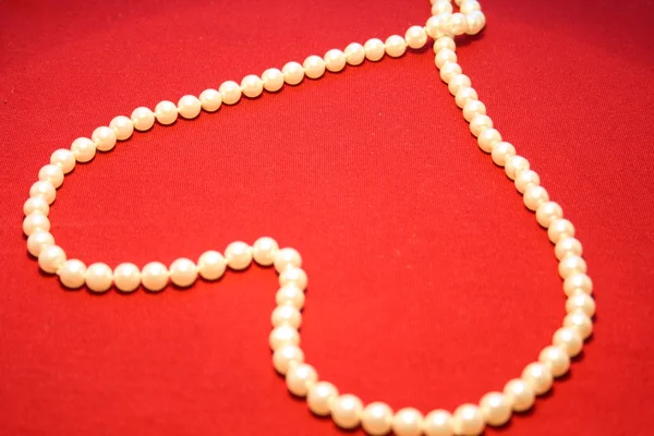 Heart from pearls — Stock Photo, Image