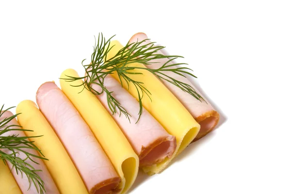 Fatias de carne e queijo isoladas em branco — Fotografia de Stock