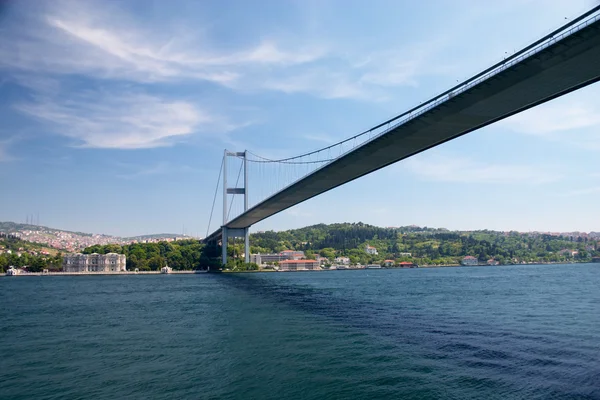 Brücke über den Bosporus — Stockfoto