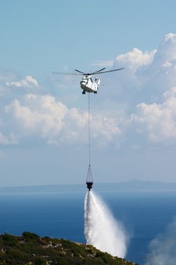 Fire fighting helicopter clipart