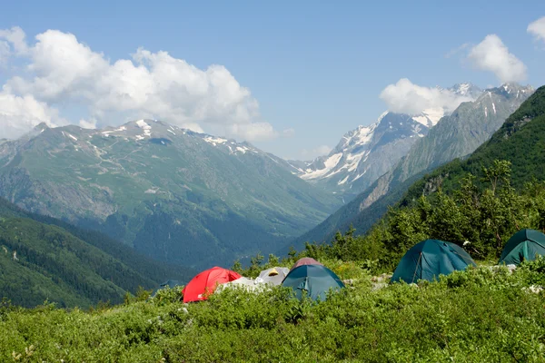 Tent in high mountain — Stock Photo, Image
