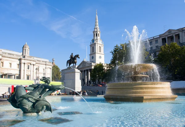 Trafalgar Square in London lizenzfreie Stockfotos