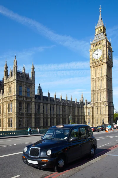 Taxi cab near of Big Ben — Stock Photo, Image