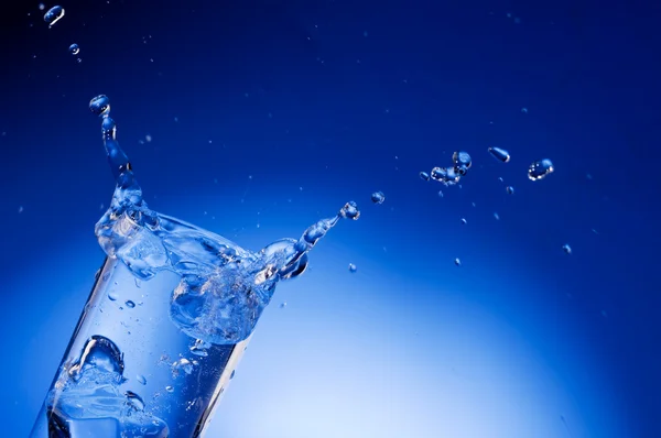Mineral water splashing — Stock Photo, Image