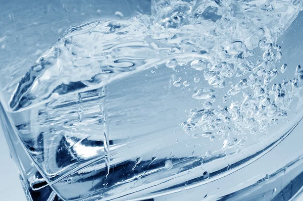 Zuiverheid water achtergrond met bubbels — Stockfoto